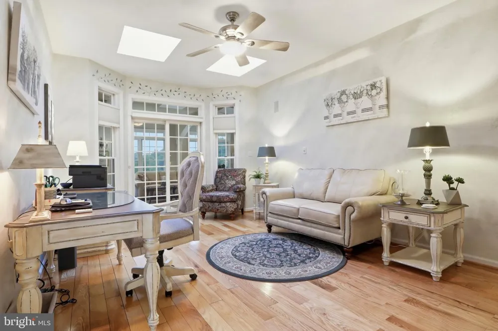 1709 COUNTRY MANOR York, PA 17408