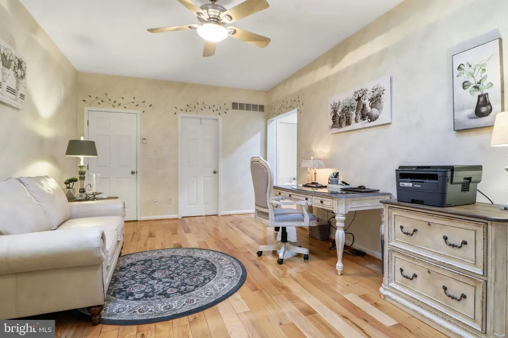 1709 COUNTRY MANOR York, PA 17408