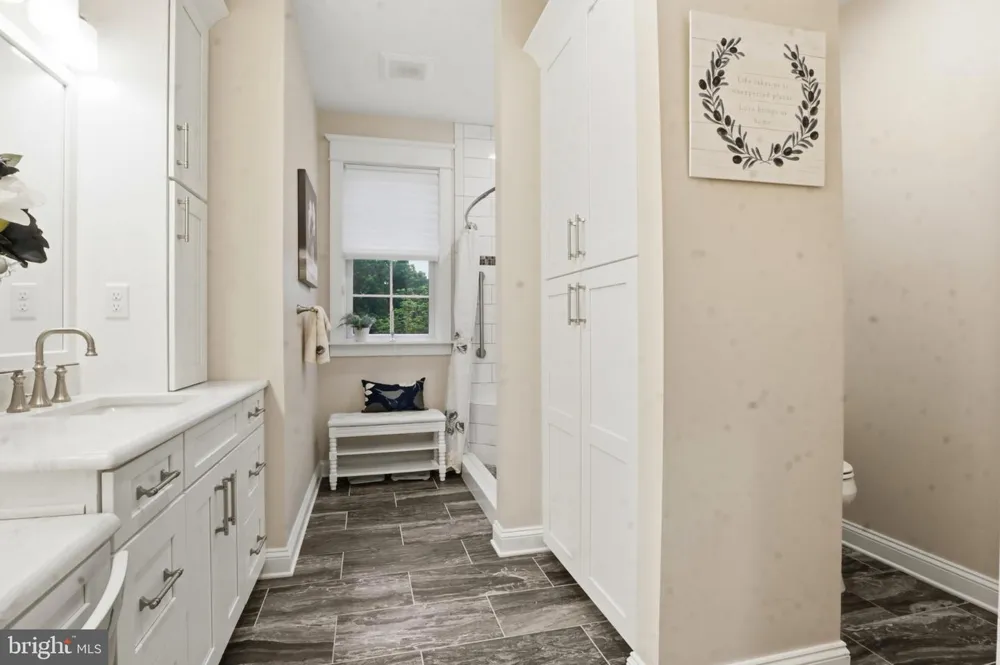 1709 COUNTRY MANOR York, PA 17408