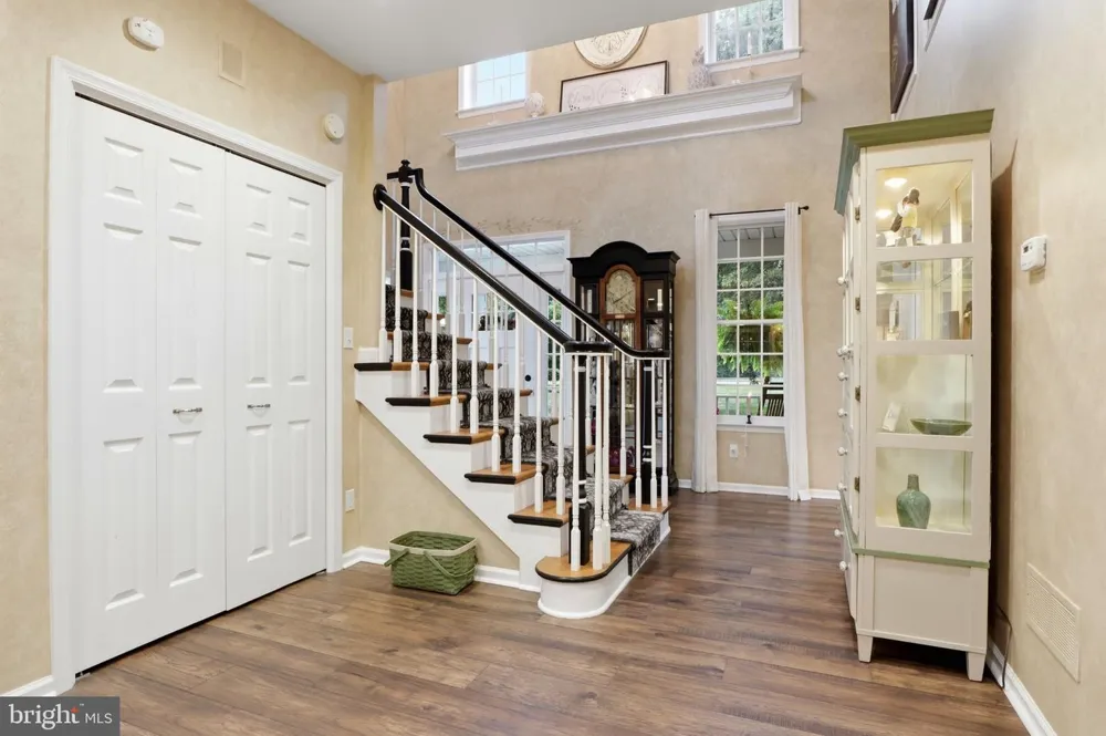 1709 COUNTRY MANOR York, PA 17408