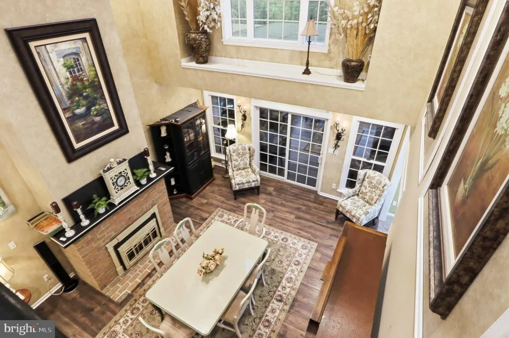 1709 COUNTRY MANOR York, PA 17408