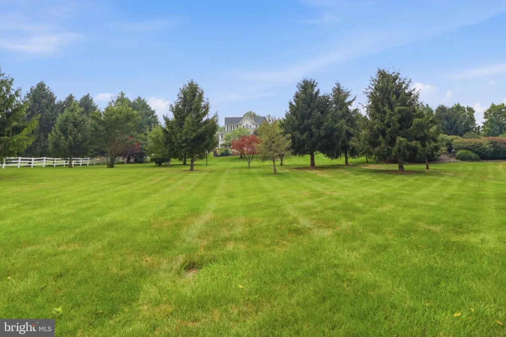 1709 COUNTRY MANOR York, PA 17408