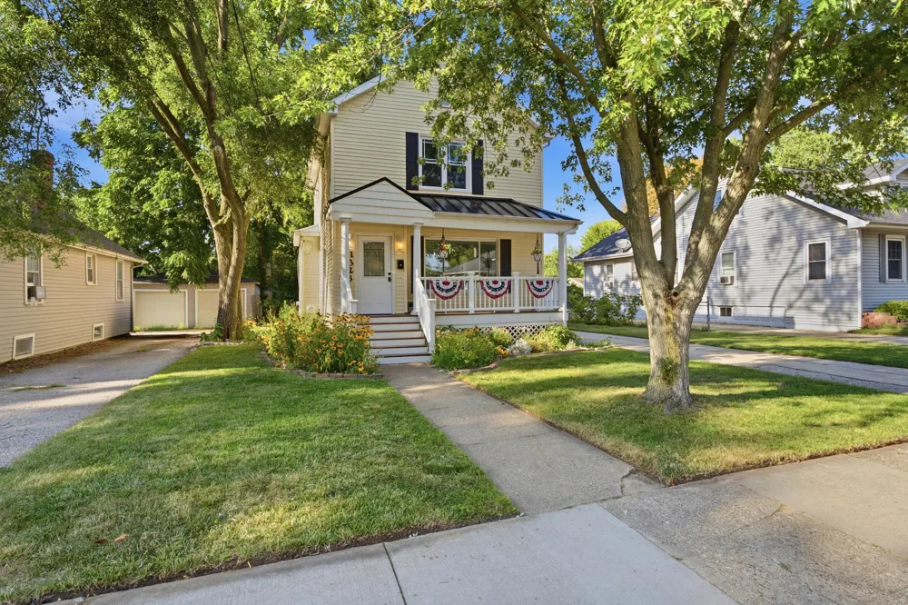 1323 Wolcott Avenue St. Joseph, MI 49085