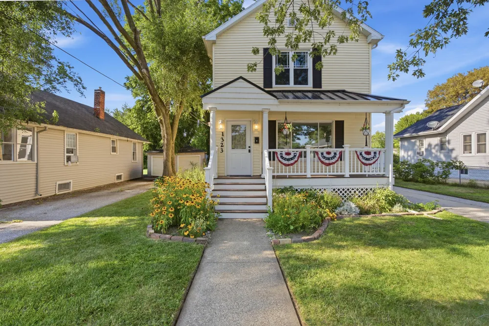 1323 Wolcott Avenue St. Joseph, MI 49085