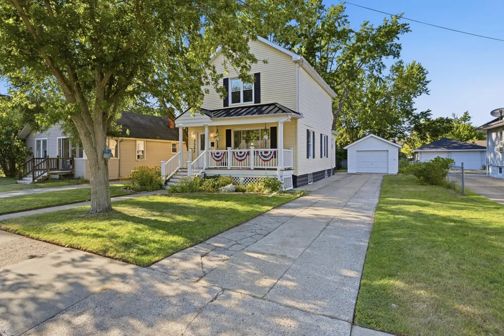1323 Wolcott Avenue St. Joseph, MI 49085