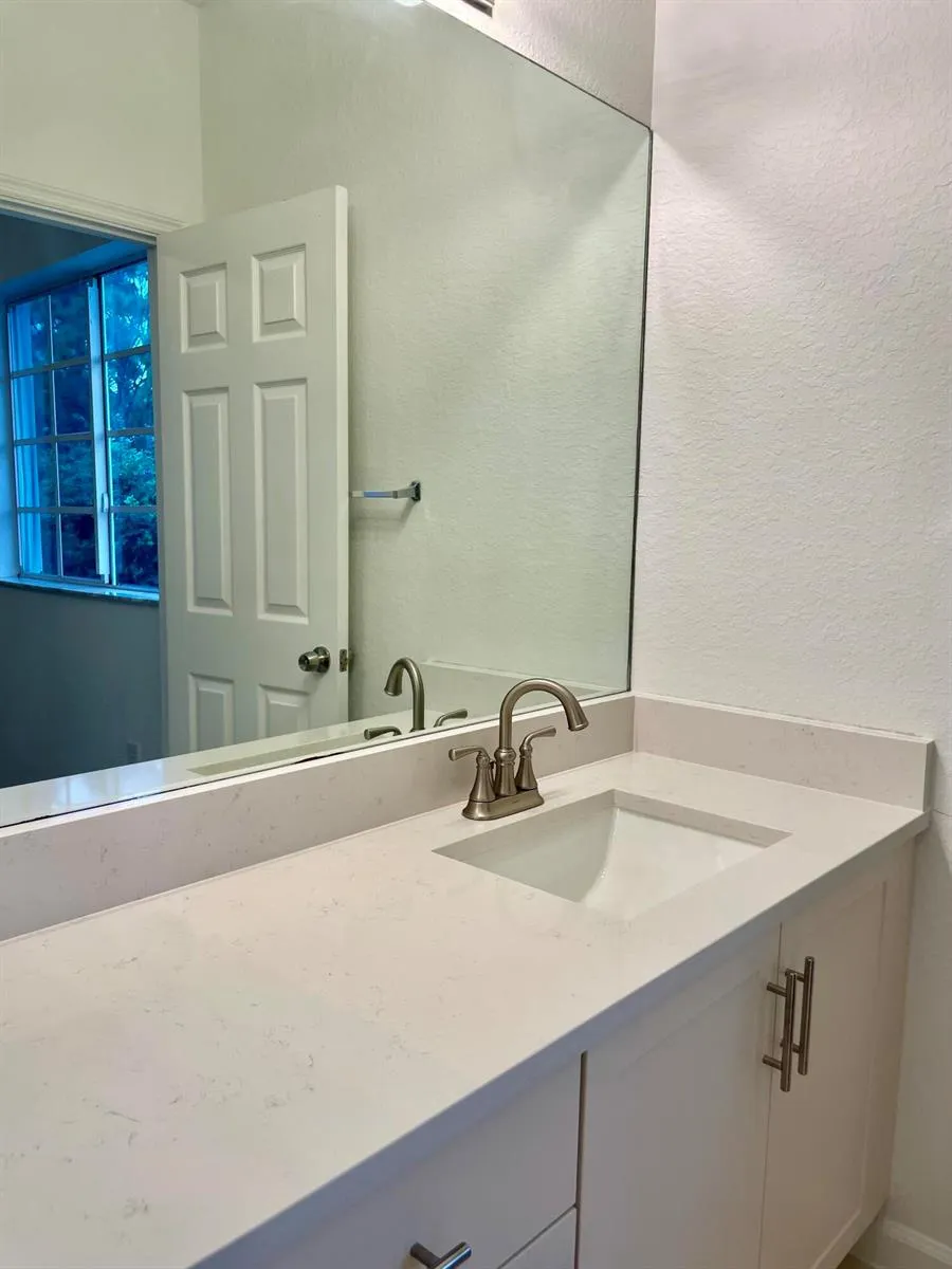 4987 SE Mariner Garden Circle SE Stuart, FL 34997