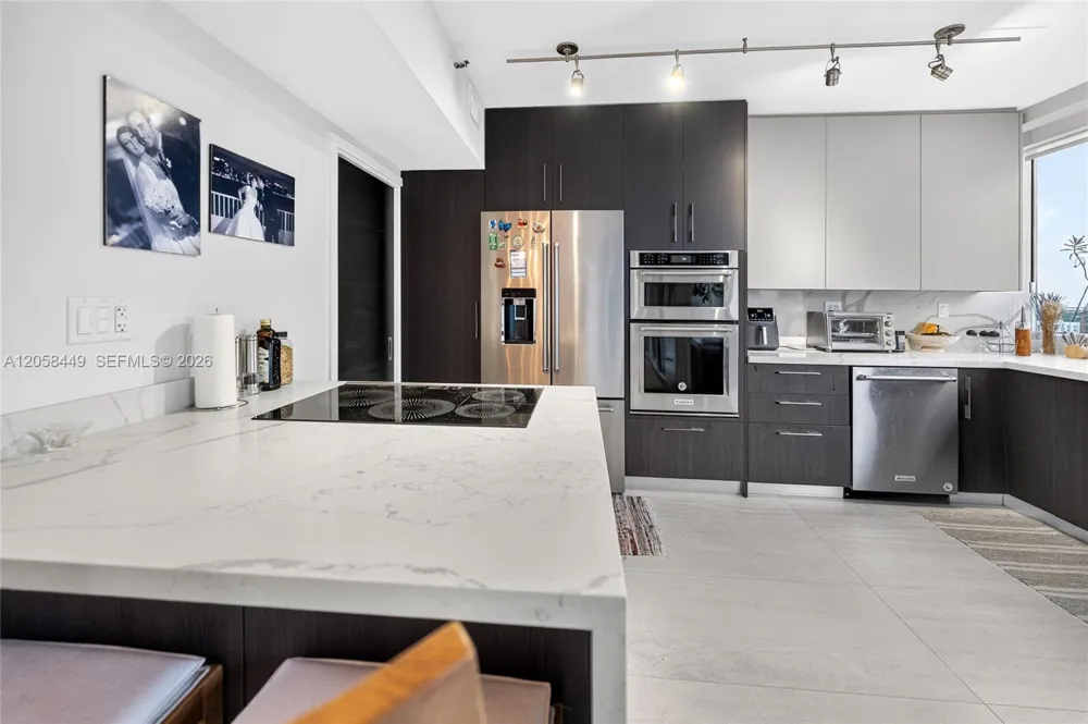 1541 Brickell Ave #A-1902 Miami, FL 33129