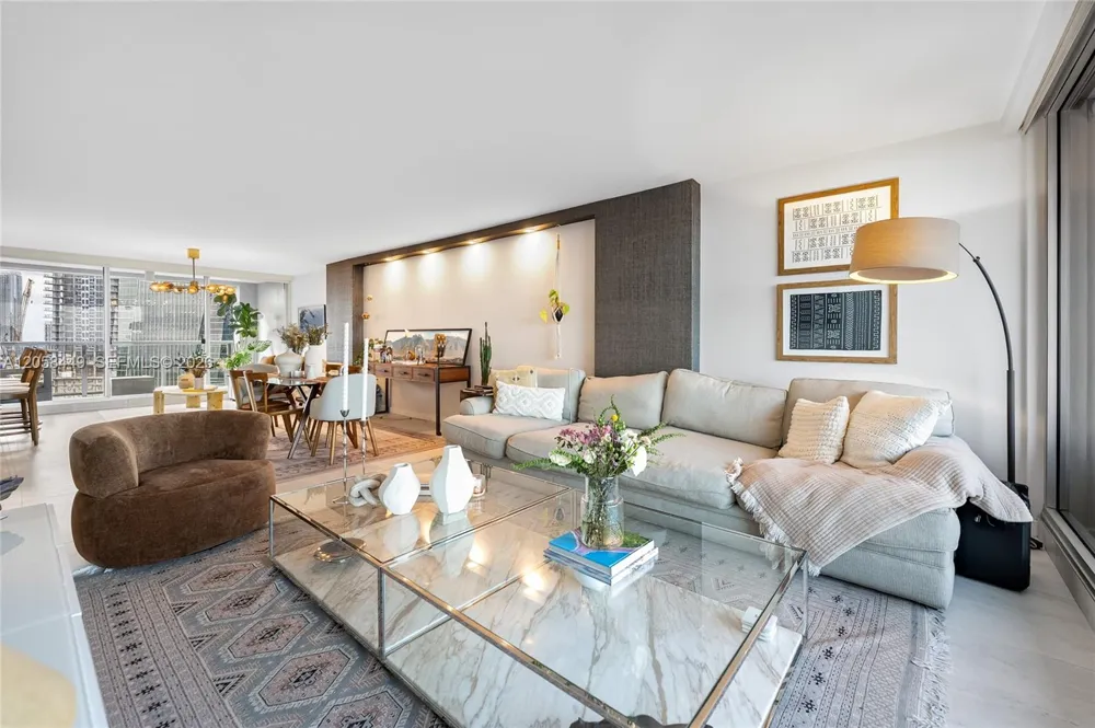 1541 Brickell Ave #A-1902 Miami, FL 33129