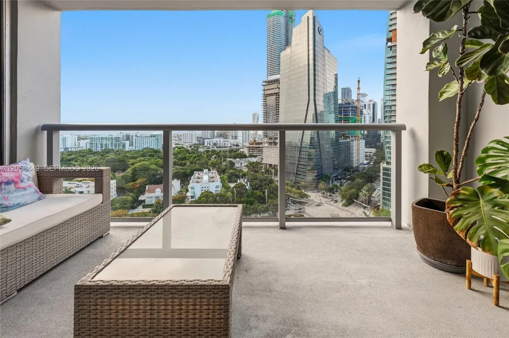 1541 Brickell Ave #A-1902 Miami, FL 33129