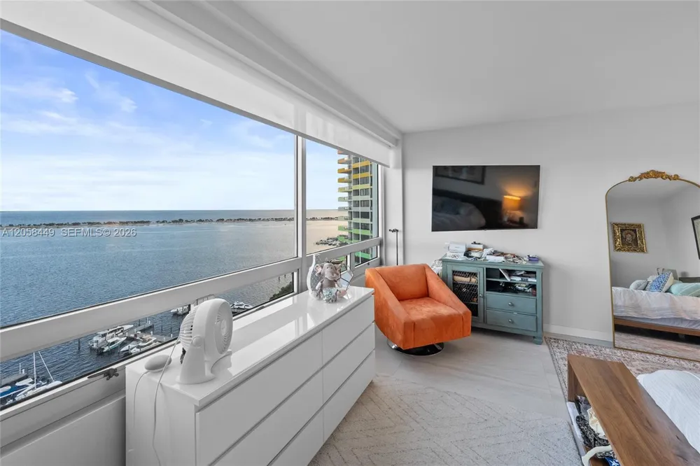1541 Brickell Ave #A-1902 Miami, FL 33129