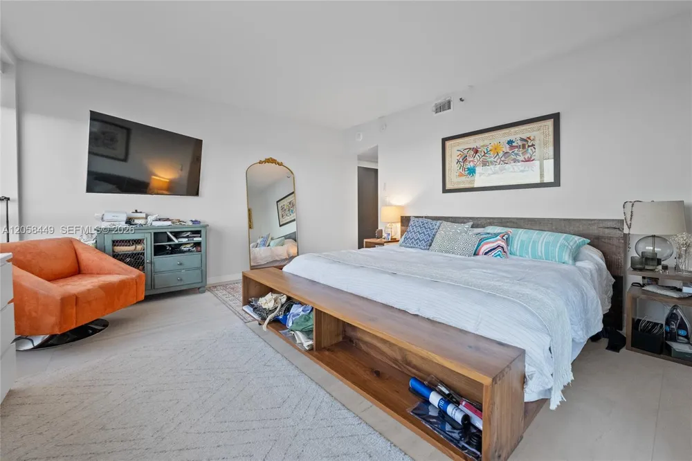 1541 Brickell Ave #A-1902 Miami, FL 33129