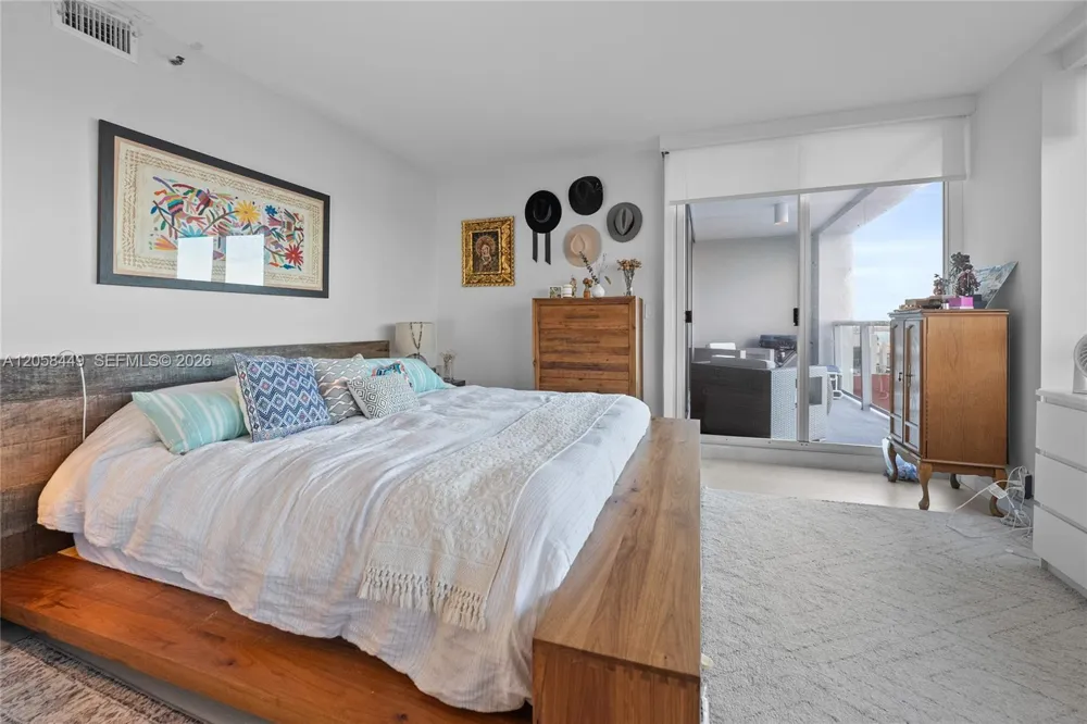1541 Brickell Ave #A-1902 Miami, FL 33129
