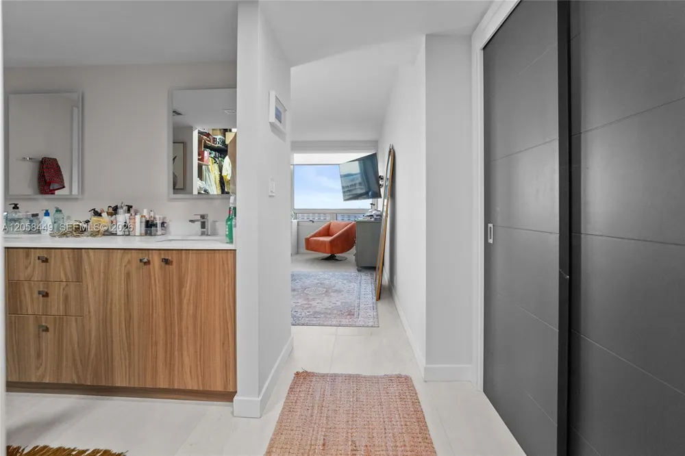 1541 Brickell Ave #A-1902 Miami, FL 33129