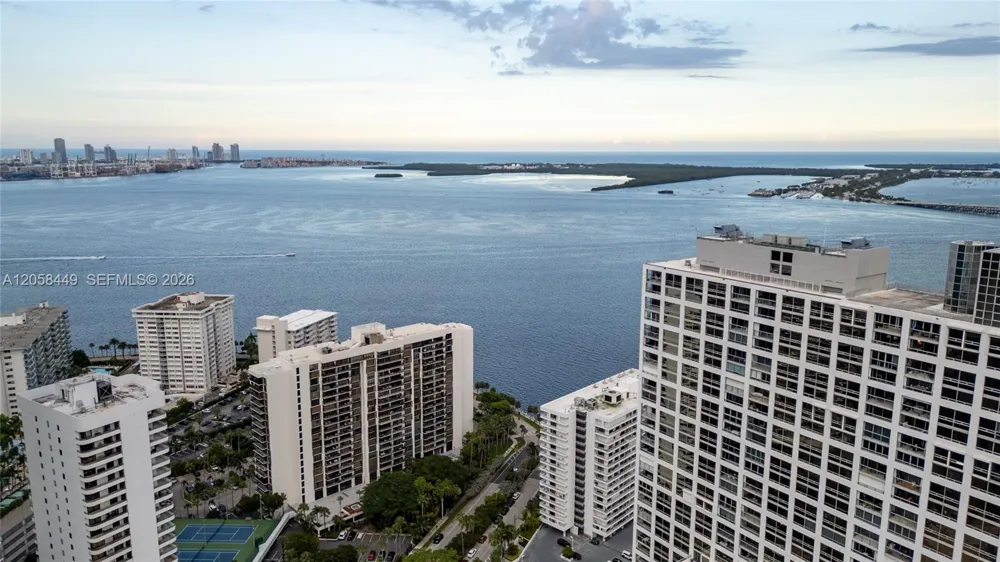 1541 Brickell Ave #A-1902 Miami, FL 33129