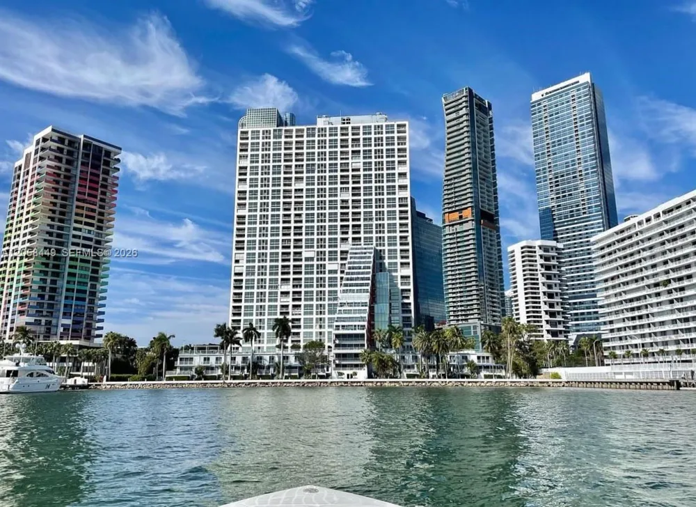 1541 Brickell Ave #A-1902 Miami, FL 33129