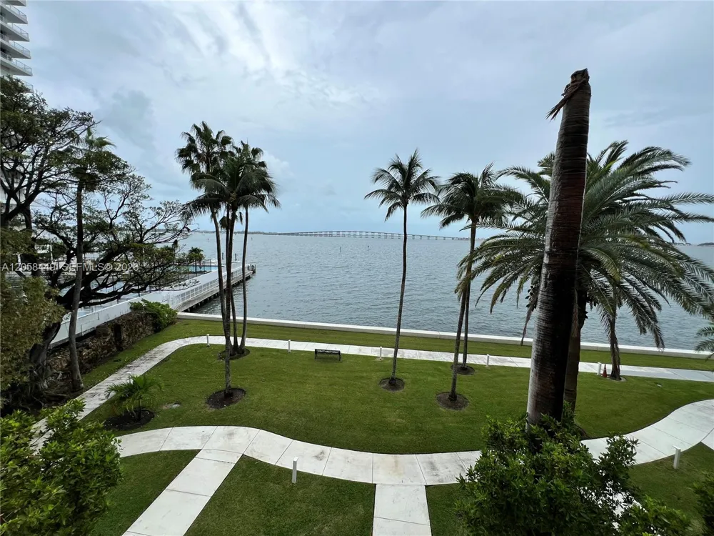 1541 Brickell Ave #A-1902 Miami, FL 33129
