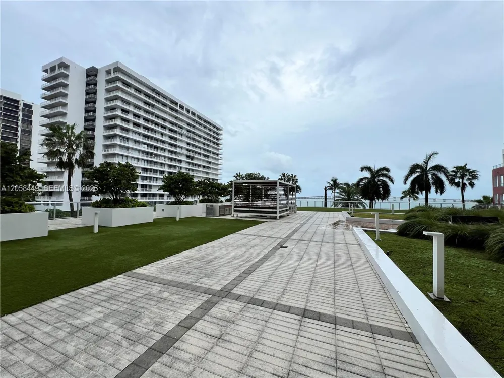 1541 Brickell Ave #A-1902 Miami, FL 33129