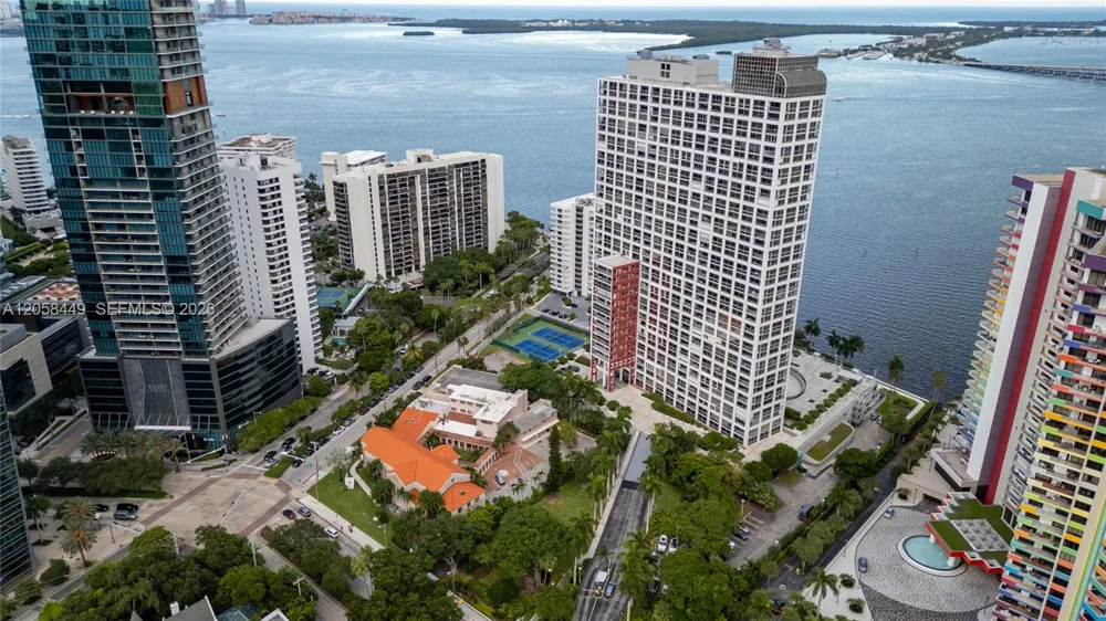 1541 Brickell Ave #A-1902 Miami, FL 33129