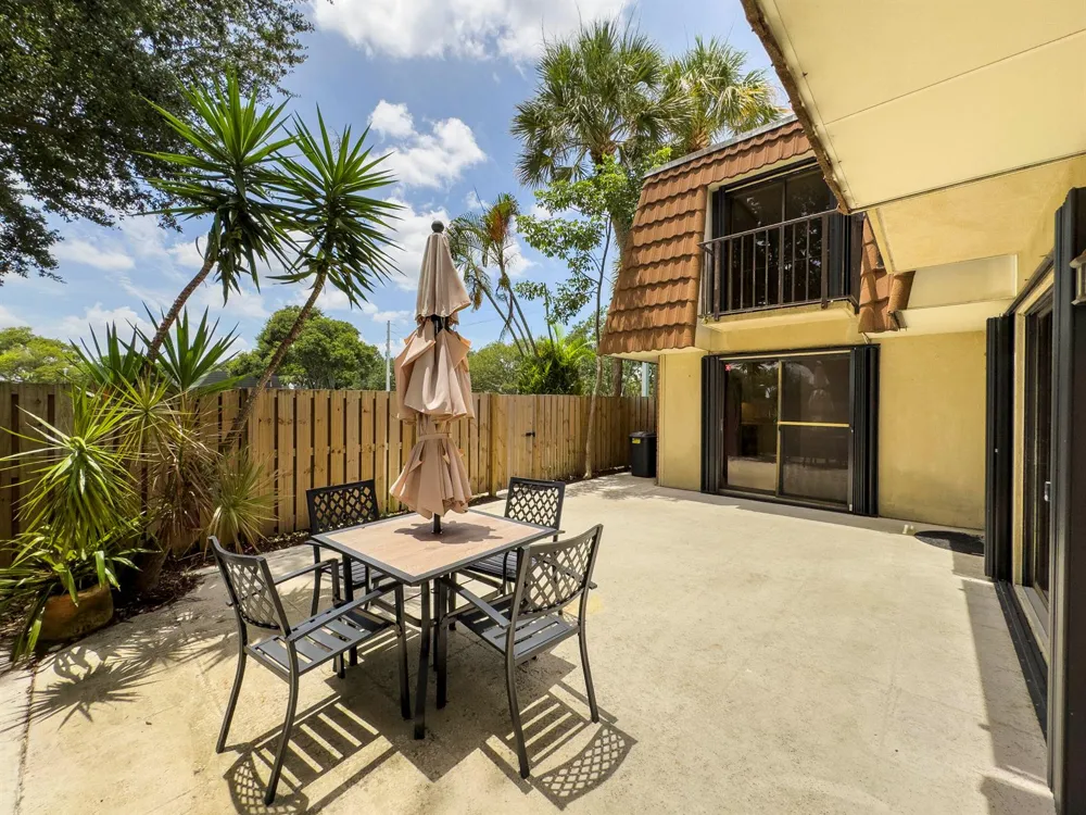 187 Charter Way West Palm Beach, FL 33407