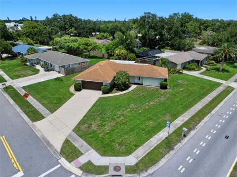 2711 GULF GATE DRIVE