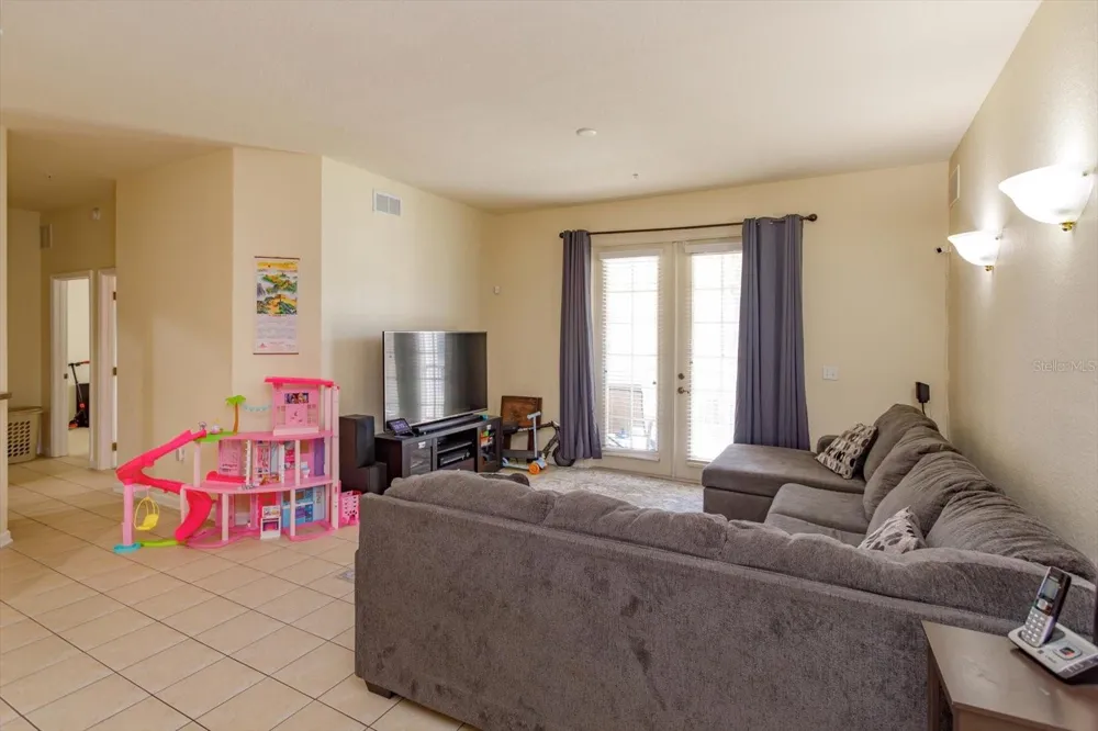 3001 LAUREL RUN LANE #206 Kissimmee, FL 34741