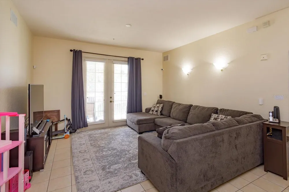 3001 LAUREL RUN LANE #206 Kissimmee, FL 34741