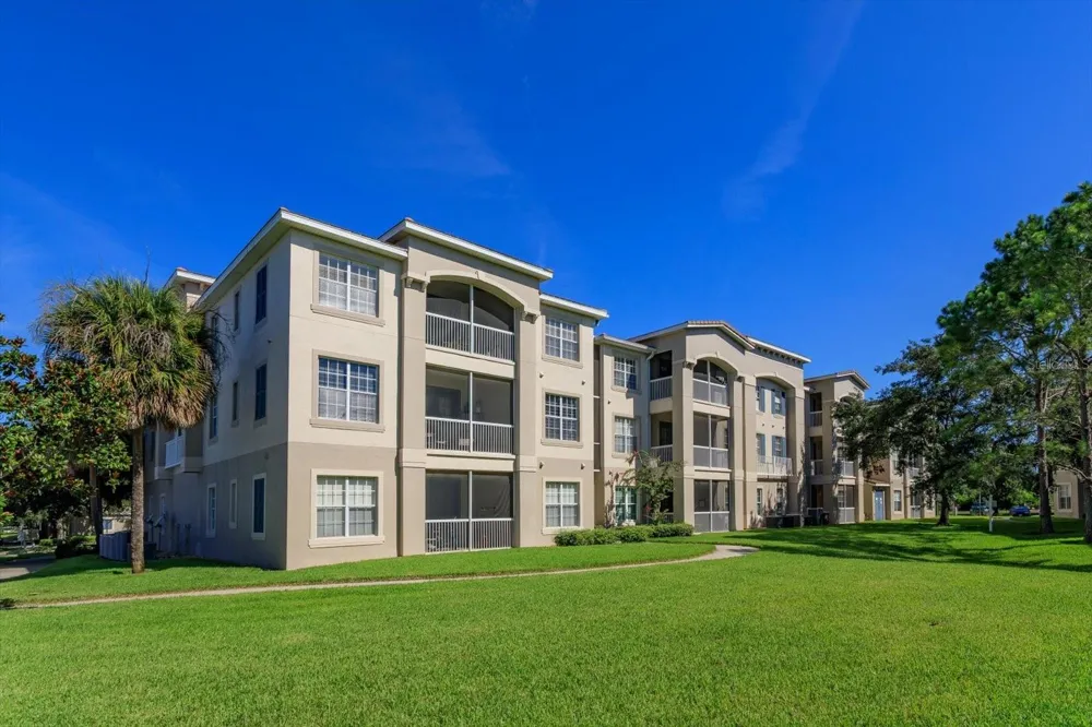3001 LAUREL RUN LANE #206 Kissimmee, FL 34741