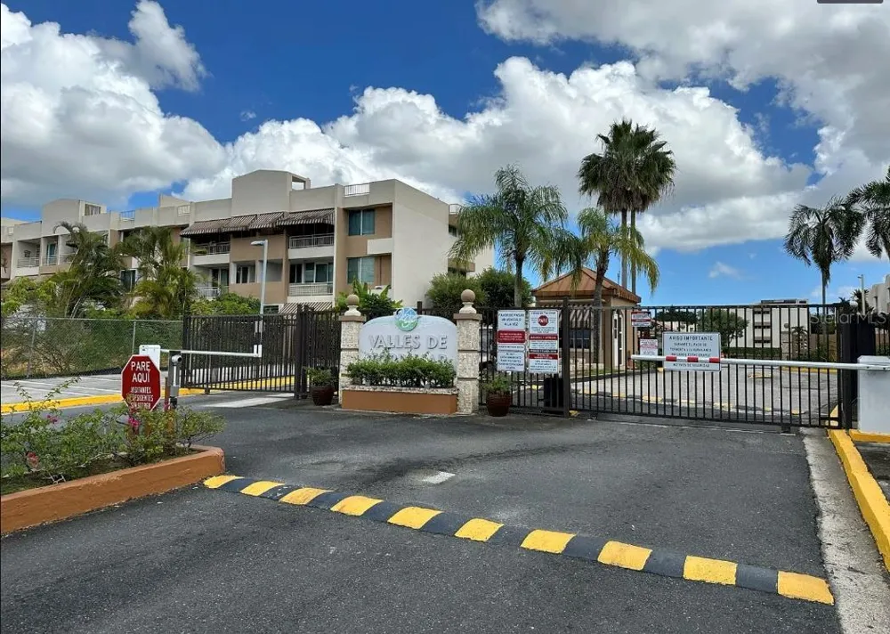 109 CALLE PLUMOSO REAL #E212 Guaynabo, PR 00966