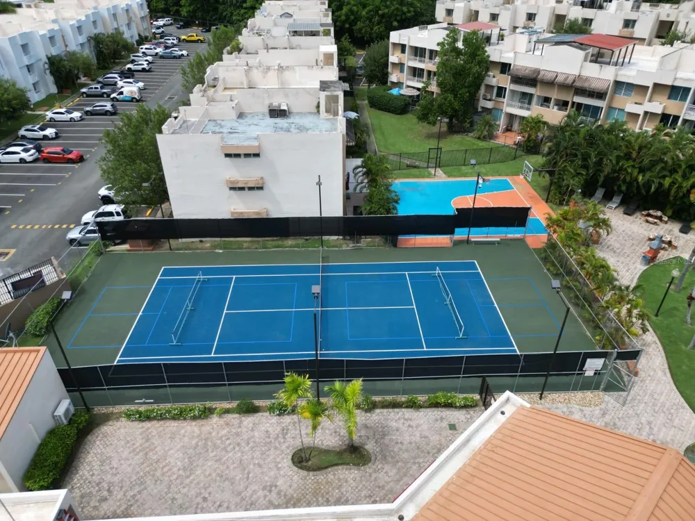 109 CALLE PLUMOSO REAL #E212 Guaynabo, PR 00966
