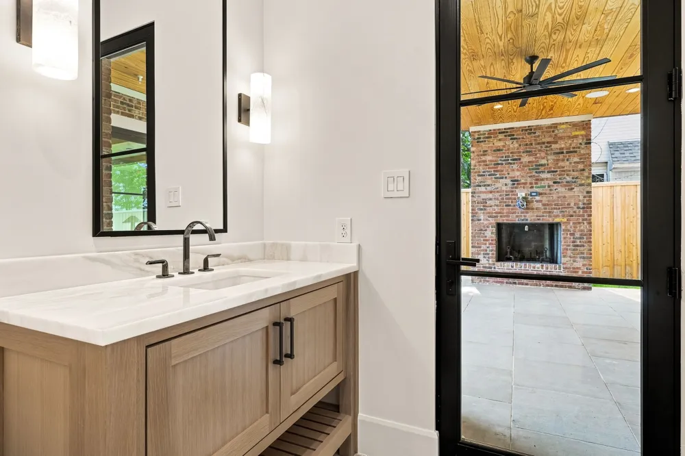4225 Amherst Avenue University Park, TX 75225