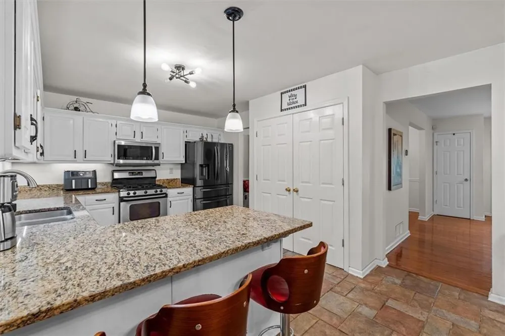 327 Swan Drive Hiram, GA 30141