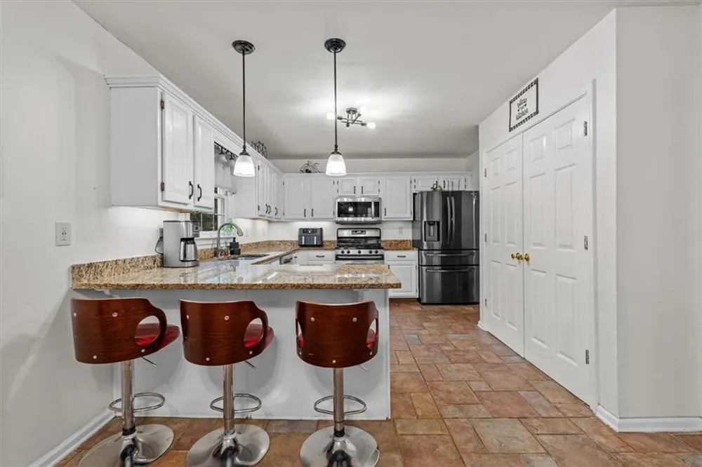 327 Swan Drive Hiram, GA 30141