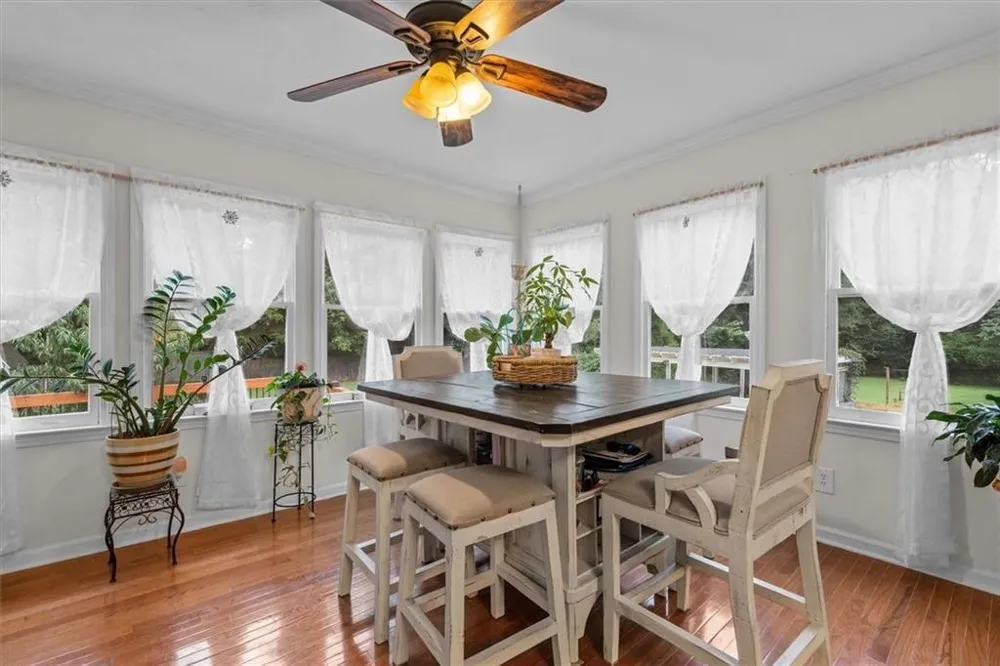 327 Swan Drive Hiram, GA 30141