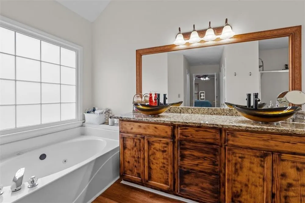 327 Swan Drive Hiram, GA 30141