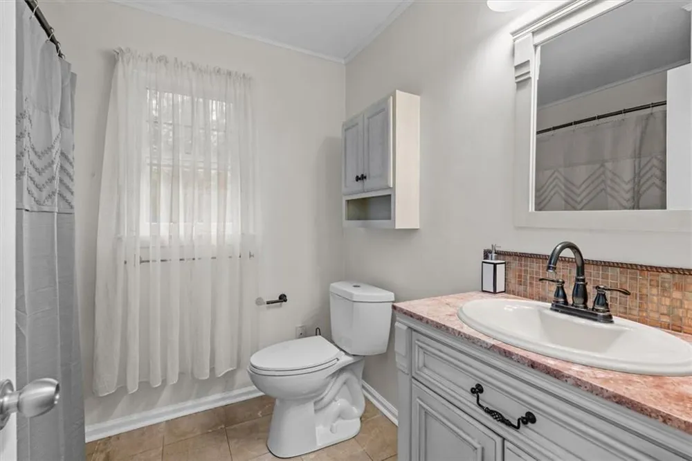 327 Swan Drive Hiram, GA 30141