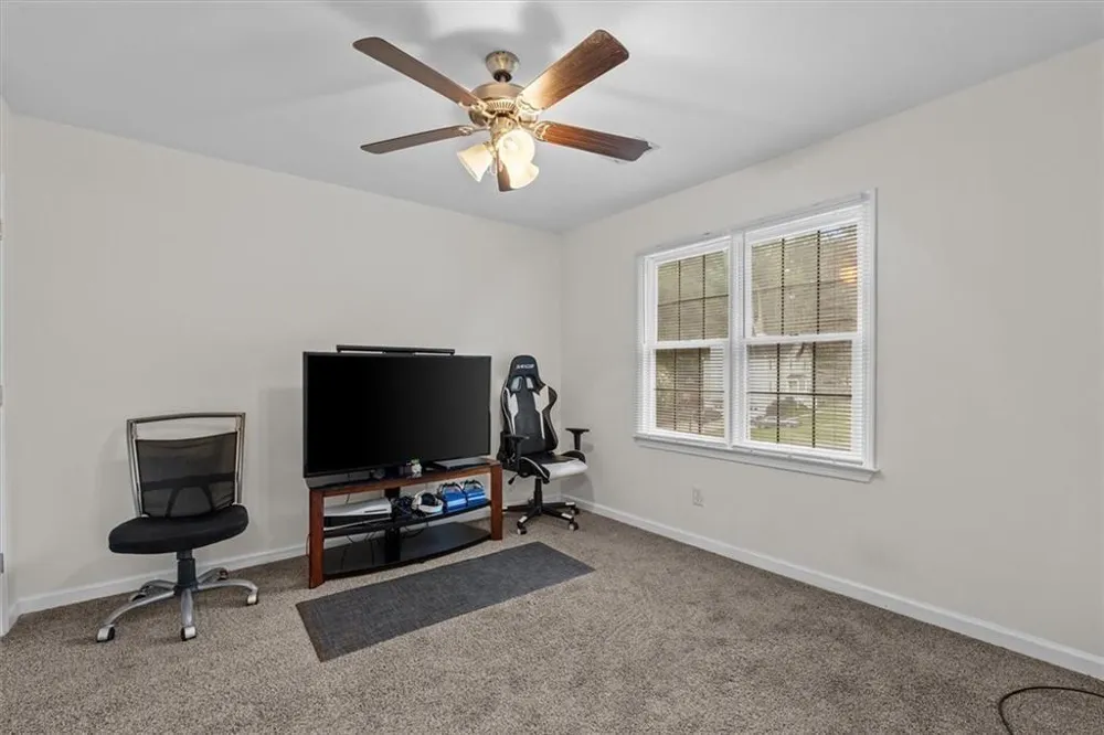 327 Swan Drive Hiram, GA 30141