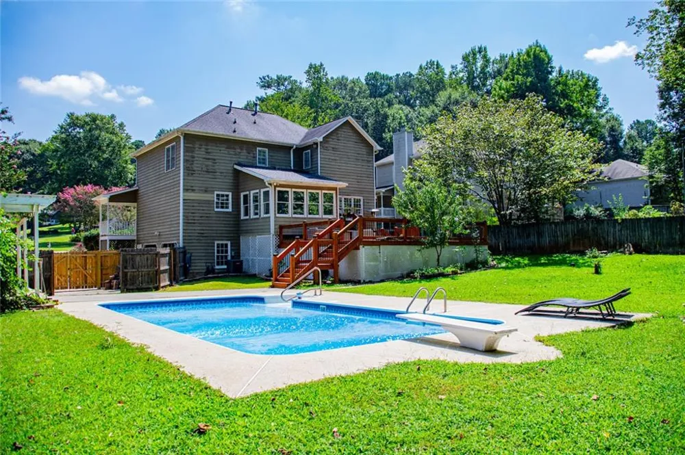 327 Swan Drive Hiram, GA 30141