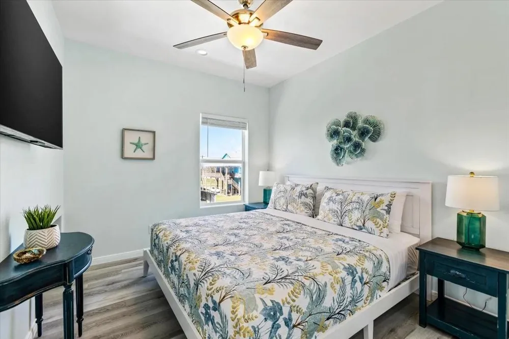 988 Jean Street Gilchrist, TX 77617