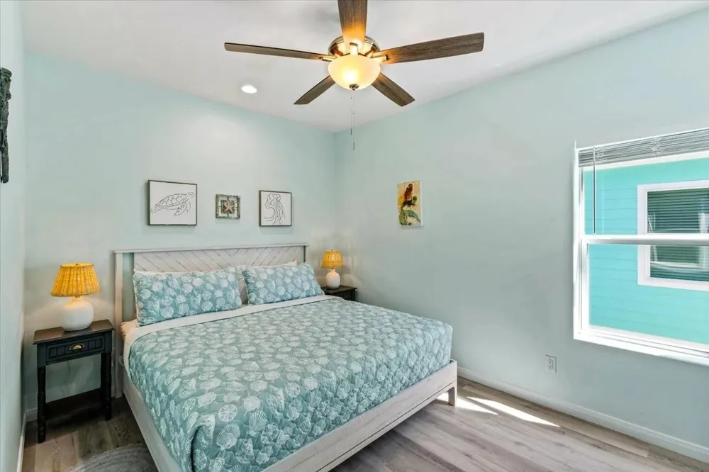 988 Jean Street Gilchrist, TX 77617