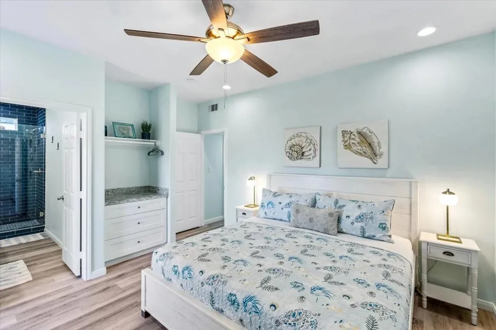 988 Jean Street Gilchrist, TX 77617