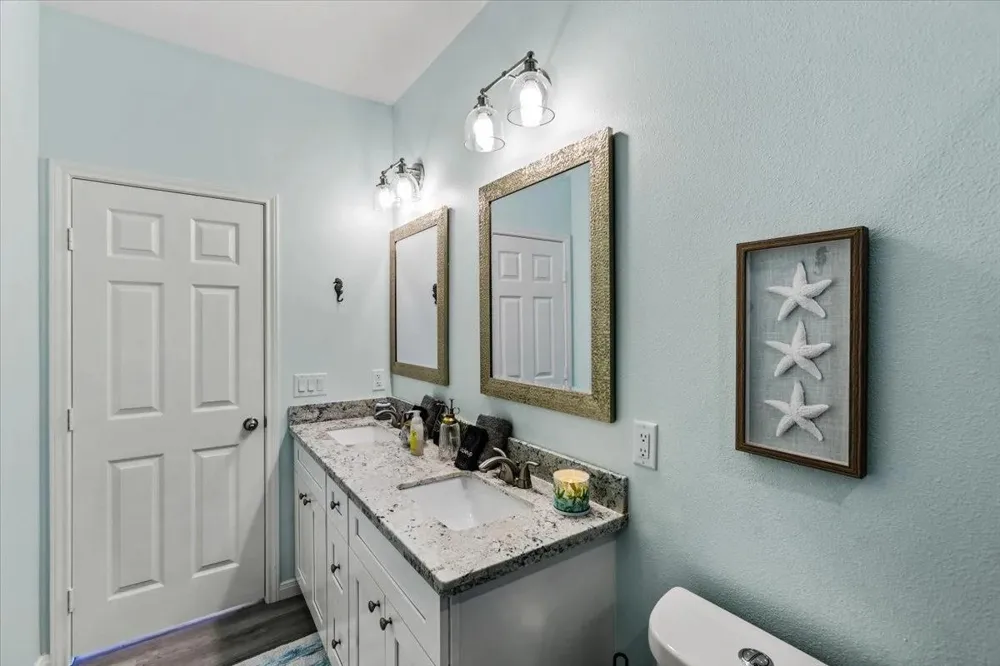 988 Jean Street Gilchrist, TX 77617