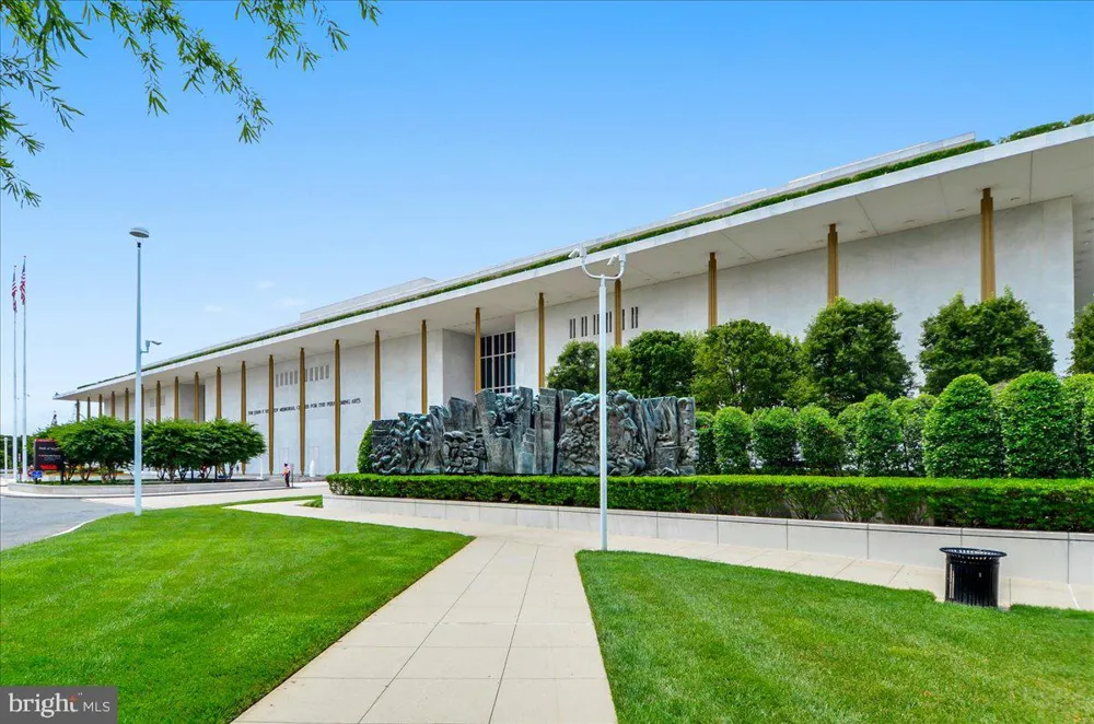2475 VIRGINIA NW #220 Washington, DC 20037