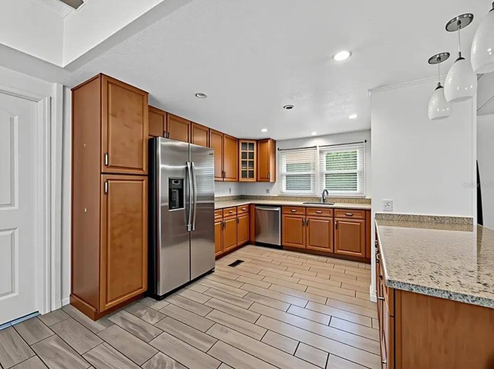 14820 COUNTY ROAD 48 Astatula, FL 34705