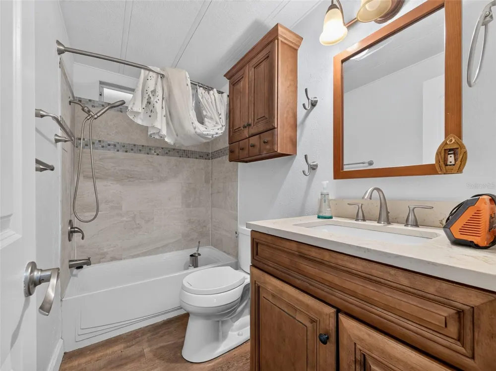 14820 COUNTY ROAD 48 Astatula, FL 34705