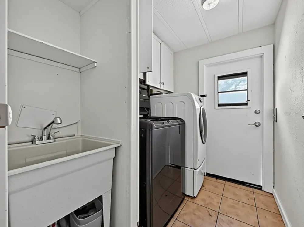 14820 COUNTY ROAD 48 Astatula, FL 34705