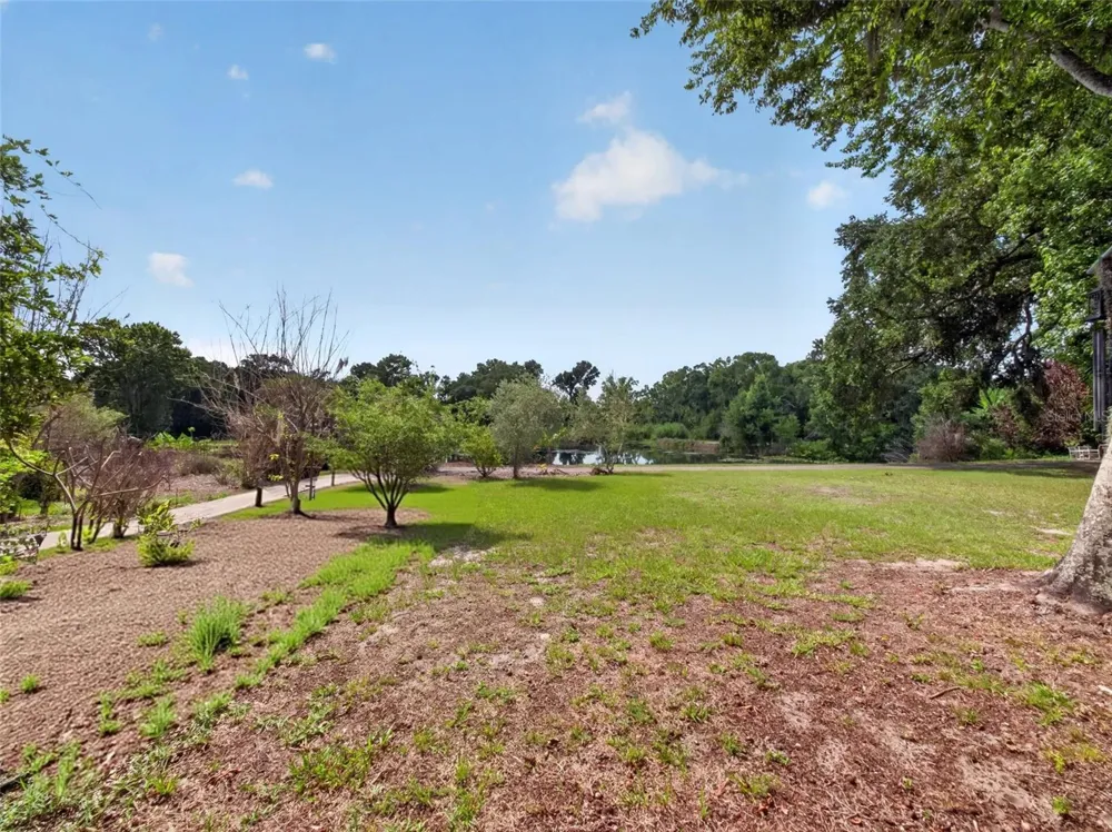 14820 COUNTY ROAD 48 Astatula, FL 34705