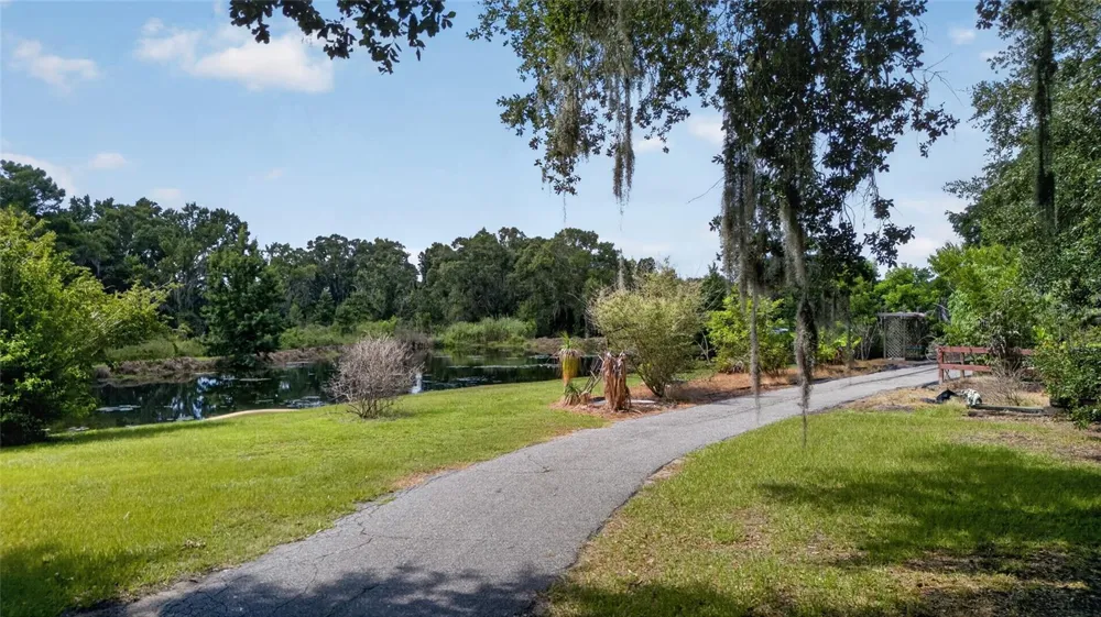 14820 COUNTY ROAD 48 Astatula, FL 34705