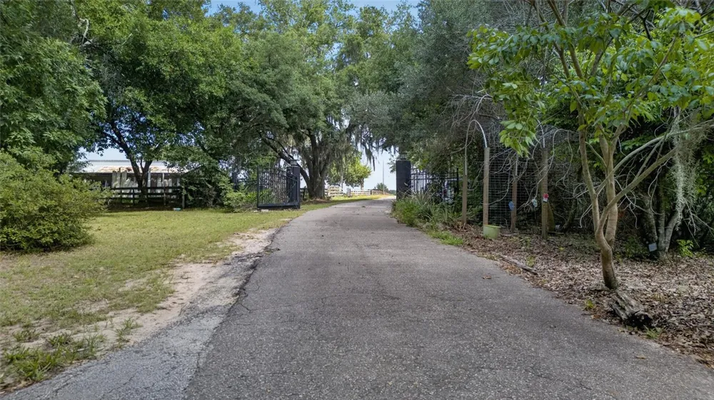 14820 COUNTY ROAD 48 Astatula, FL 34705
