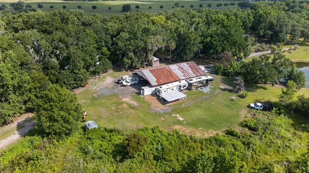 14820 COUNTY ROAD 48 Astatula, FL 34705