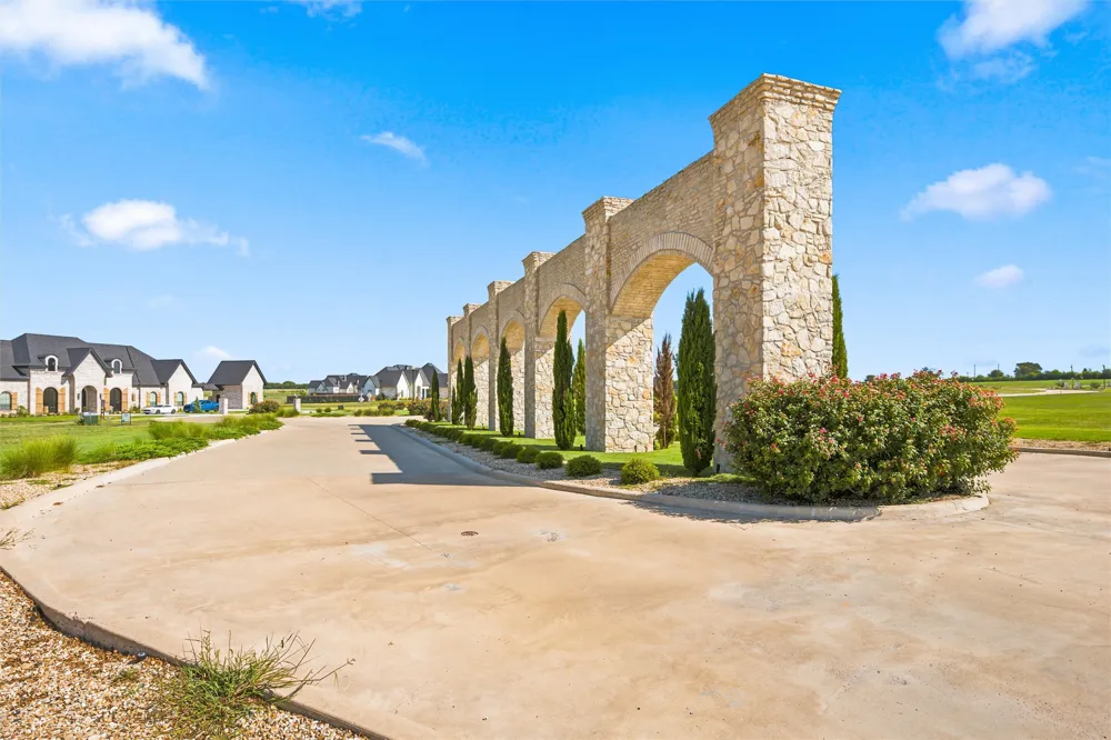 107 Yellow Rose Street Lorena, TX 76655